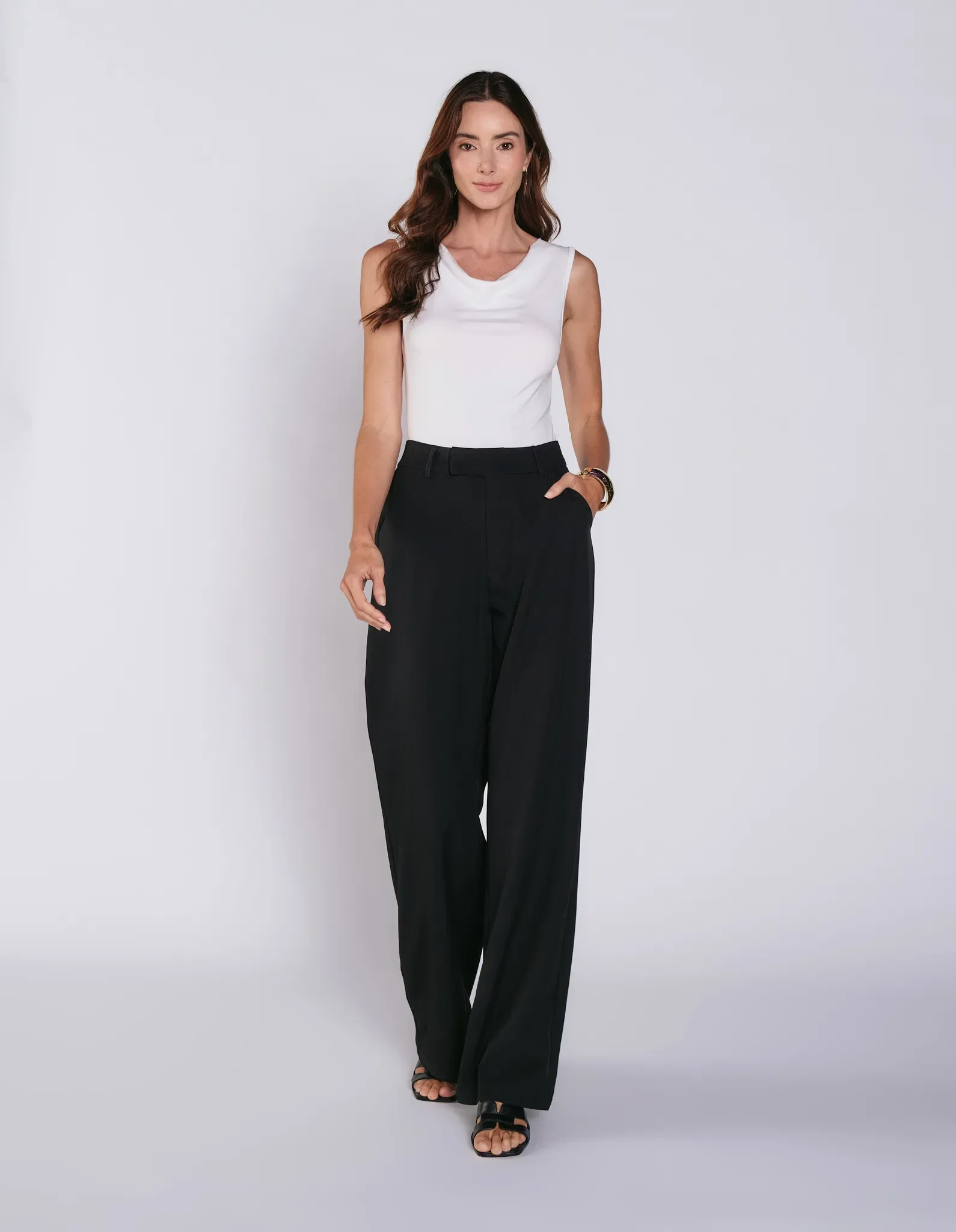 Calça Reta Bolso Faca - Preto