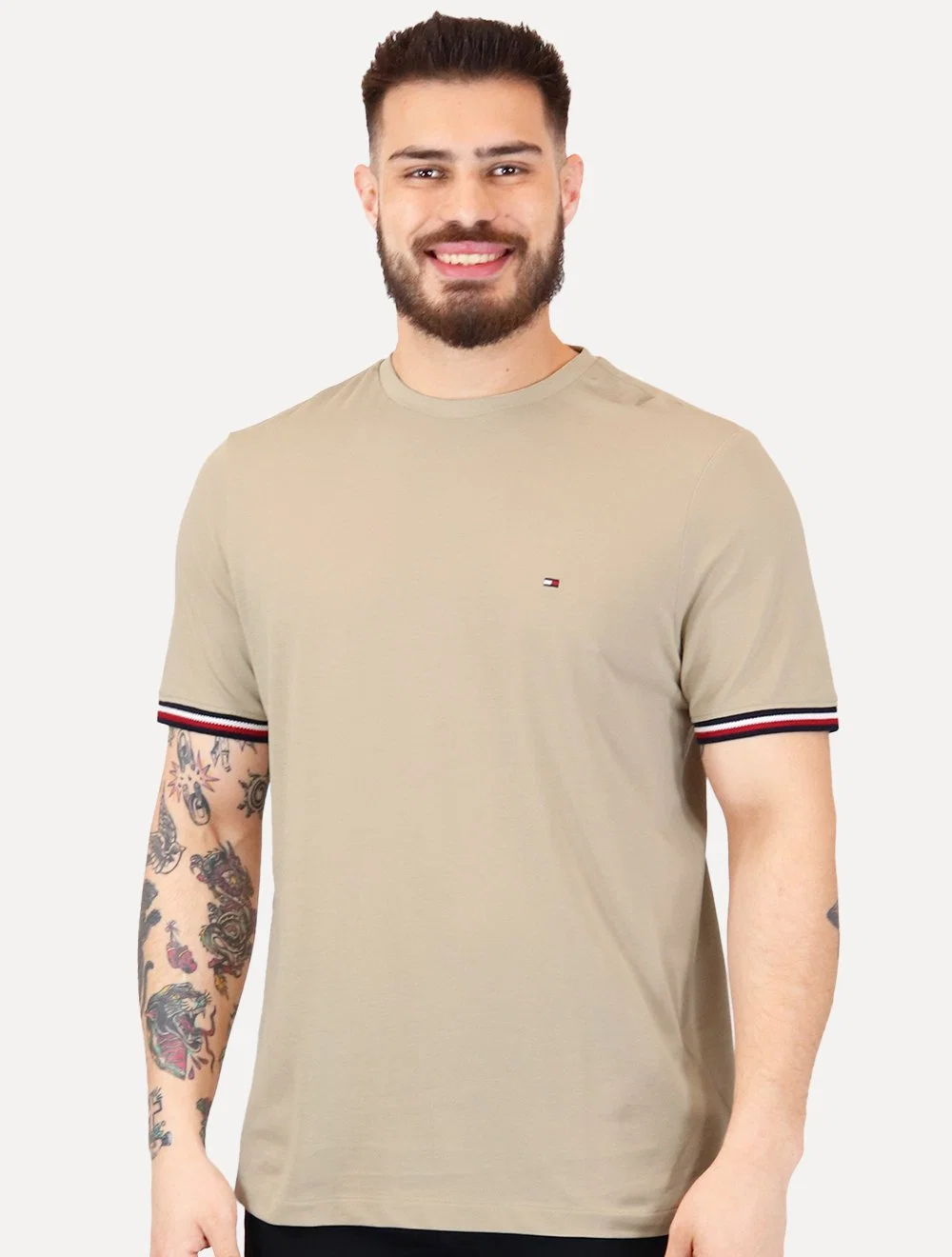 Camiseta Tommy Hilfiger Masculina Piquet Global Stripe Cuff Cáqui