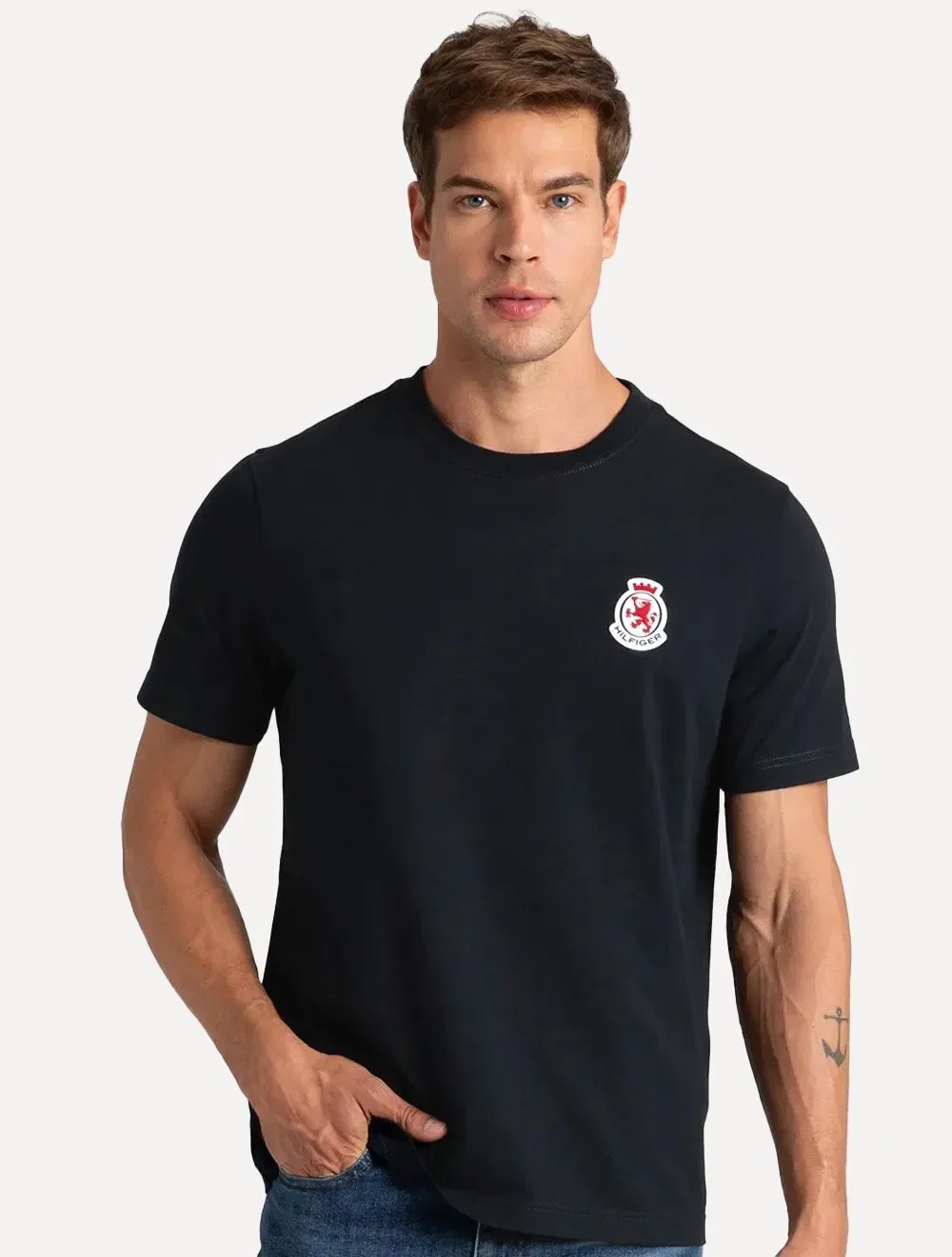 Camiseta Tommy Hilfiger Masculina Regular Crest Azul Marinho — imagem 1
