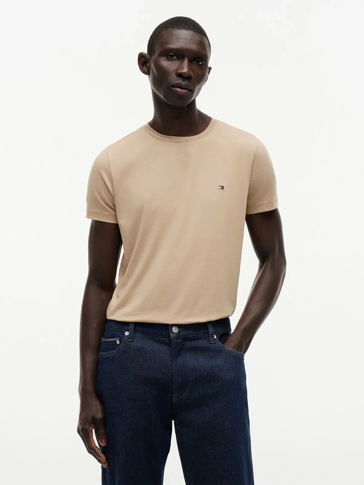 Camiseta Clássica Gola C Slim — imagem 1