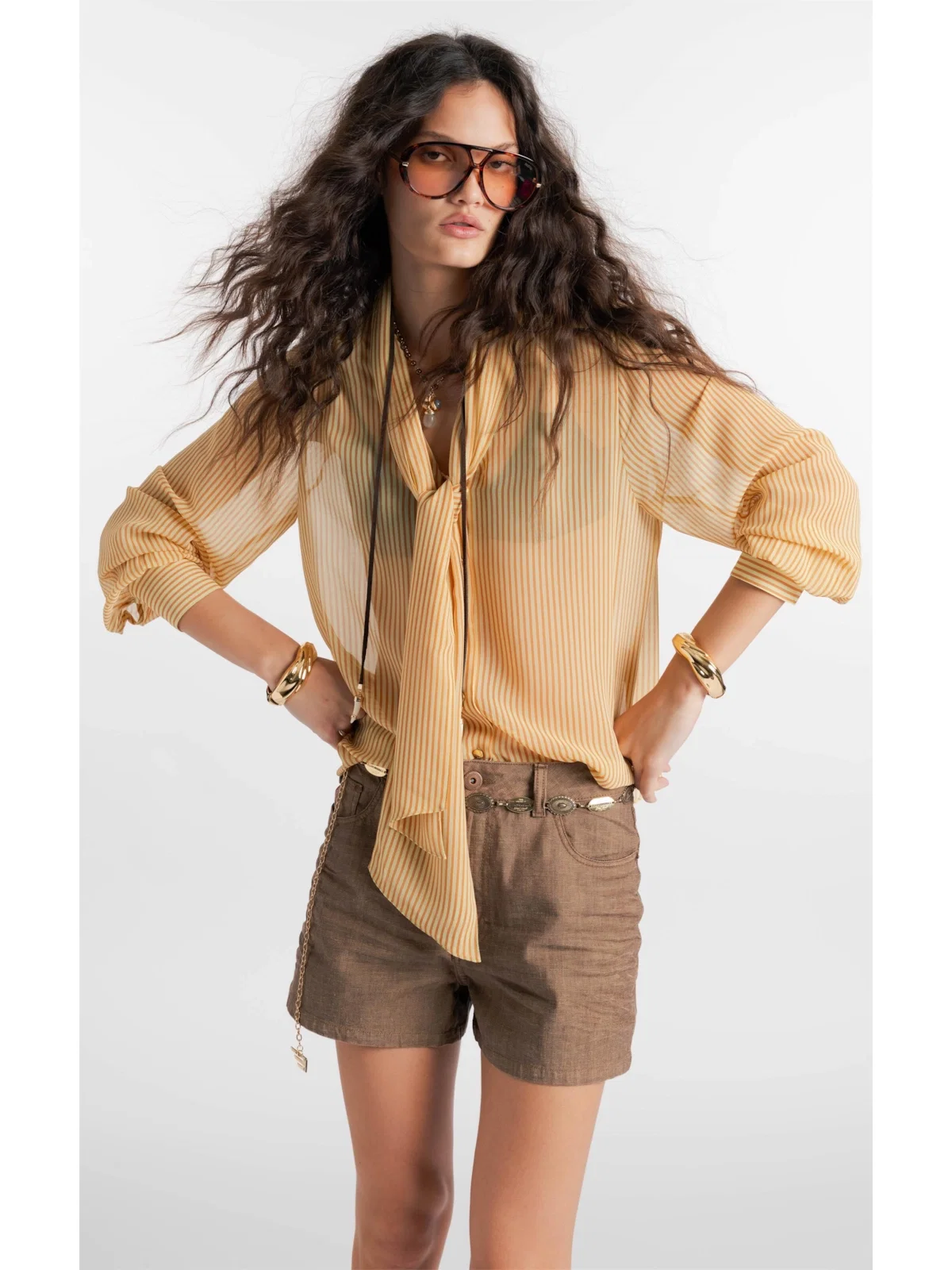 Camisa Lavalliere-Neck Amarelo