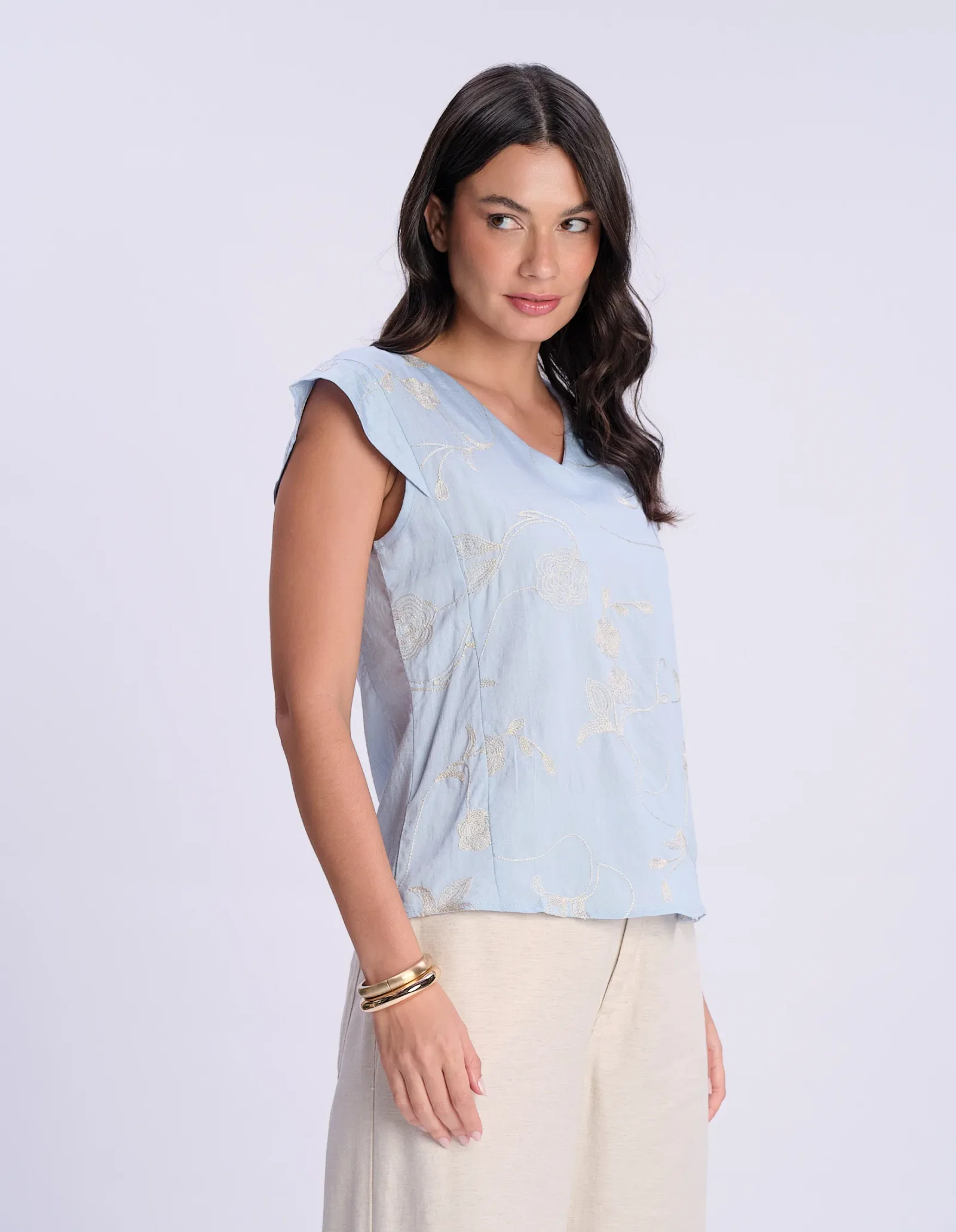 Blusa Manga Japonesa Bordada Linha Flor - Azul Claro — imagem 1