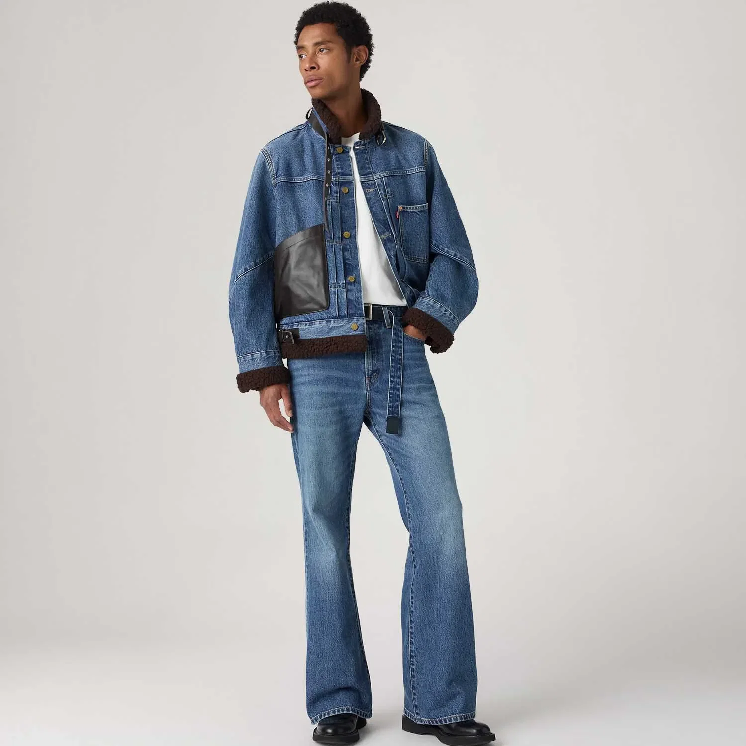 Calça Jeans Levi's® x sacai Belted Flare Lavagem Média