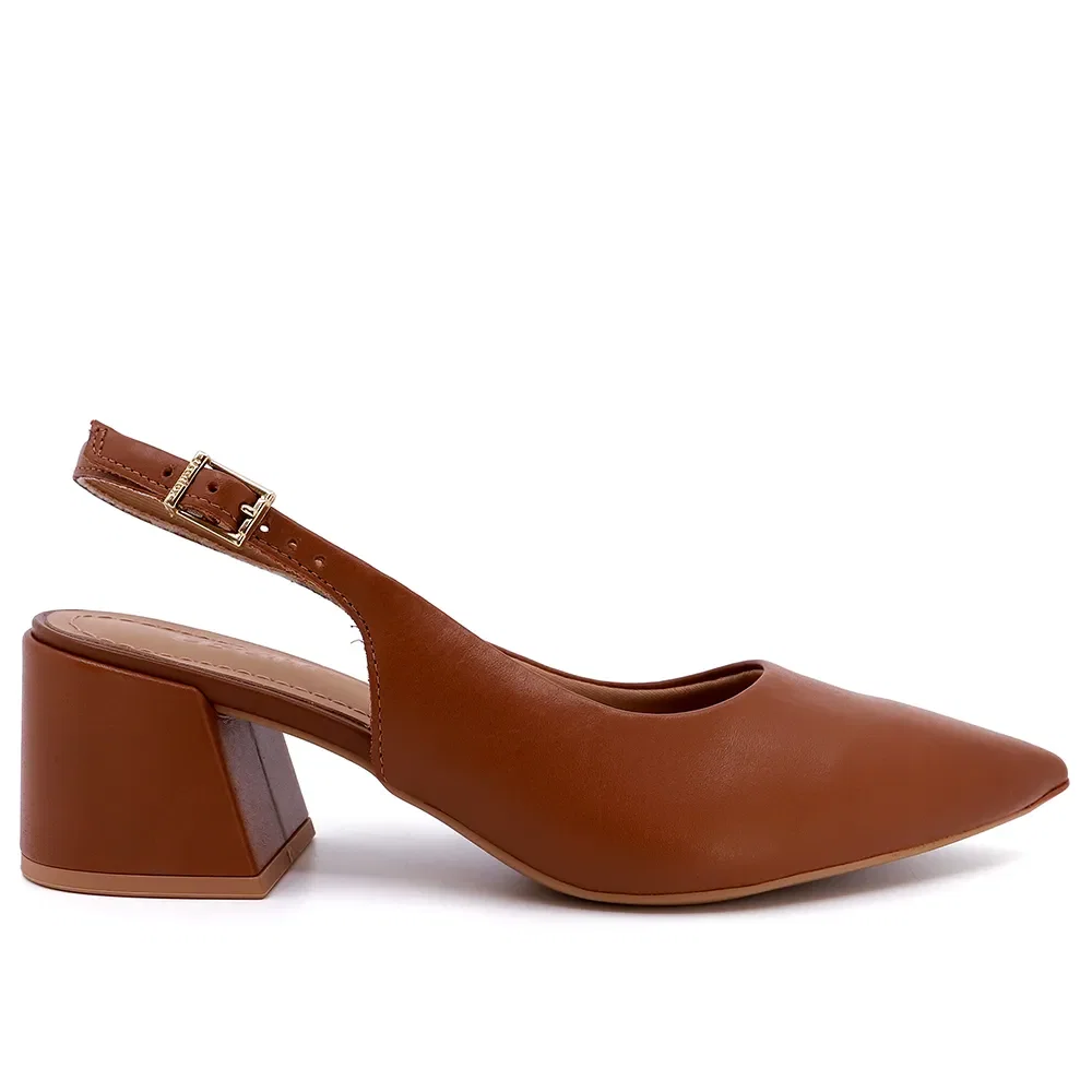 Slingback Marrom Bico Fino Couro Detalhe Fivela — imagem 1