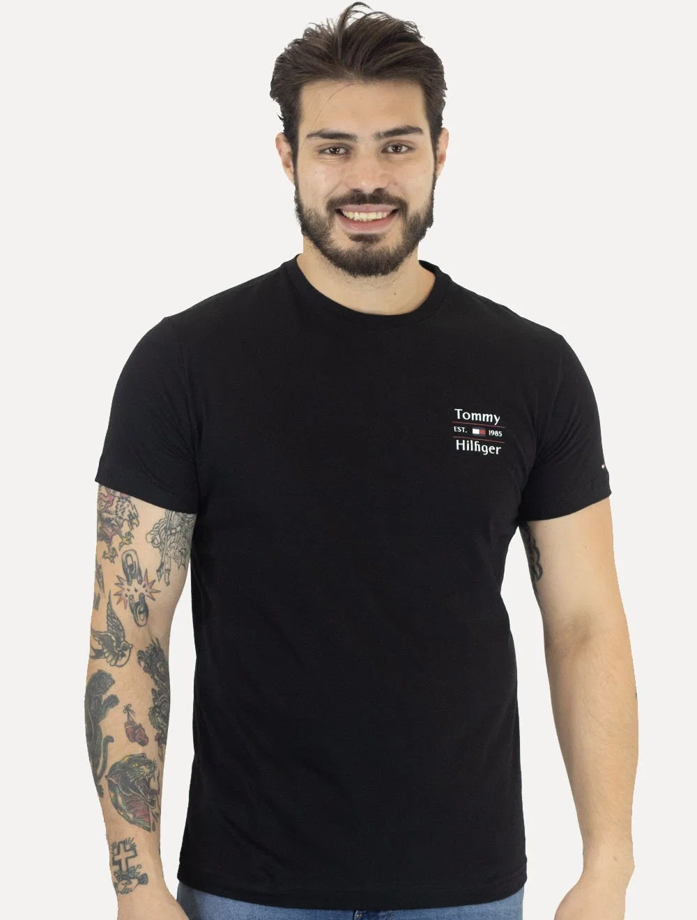 Camiseta Tommy Hilfiger Masculina Regular Stack Preta