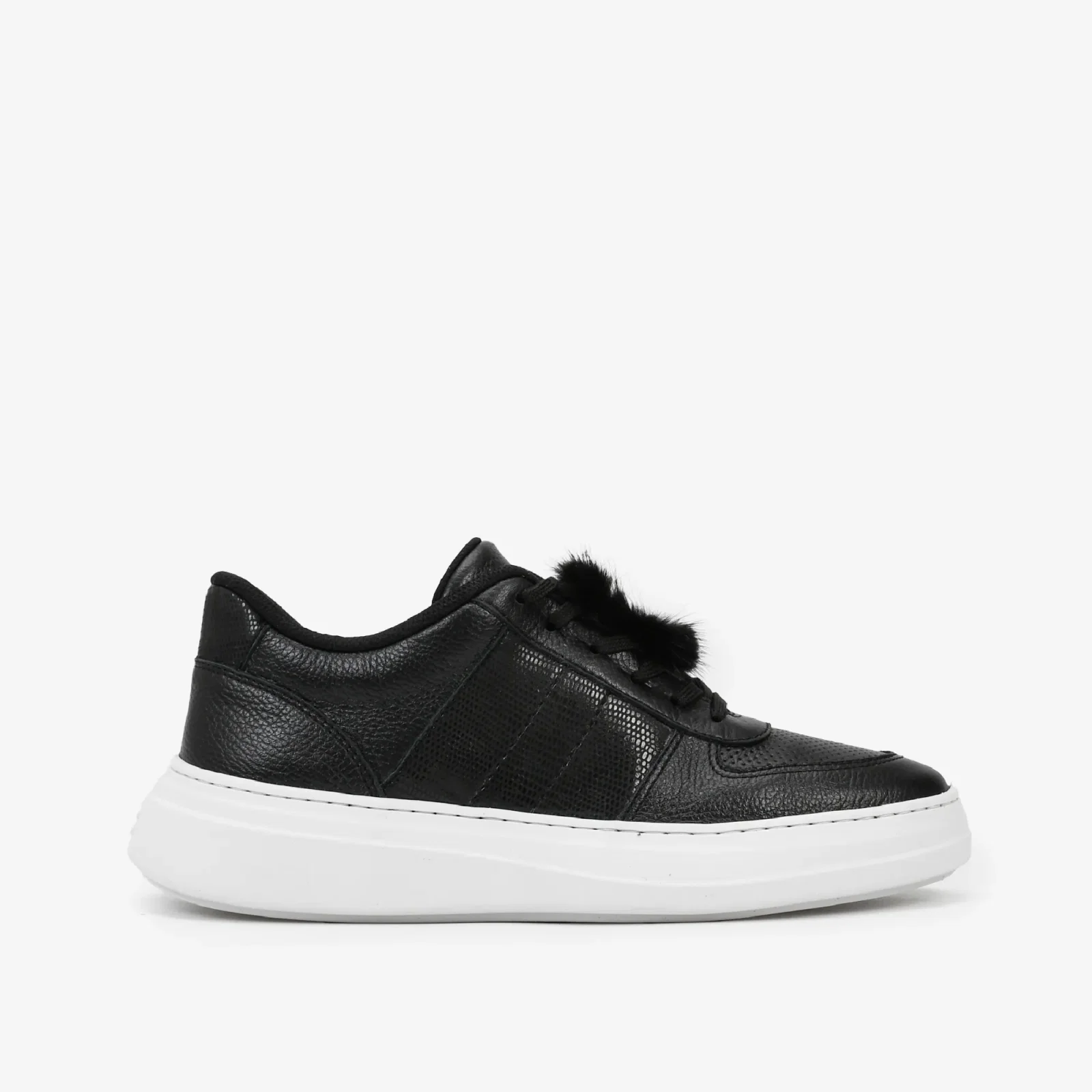 Tênis Preto Couro