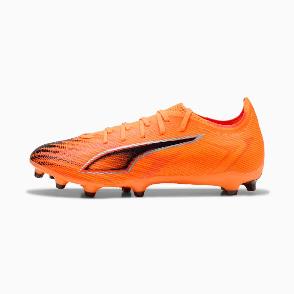 Chuteira de Campo Ultra 6 Match Unissex