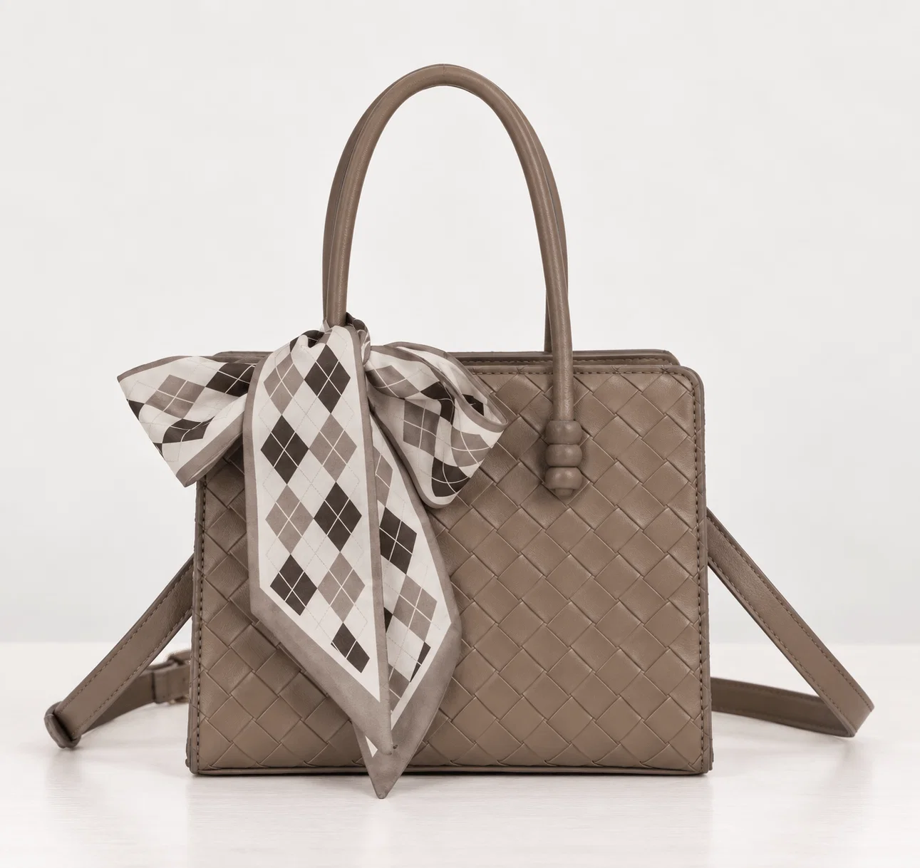 Bolsa Tressê Detalhe Laço - Fendi