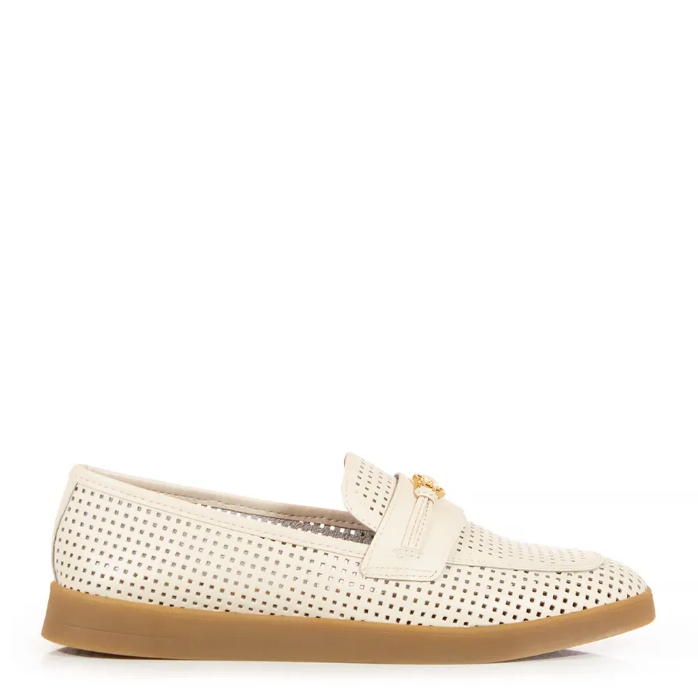 Mocassim Off White Couro Comfort Recorte laser — imagem 1