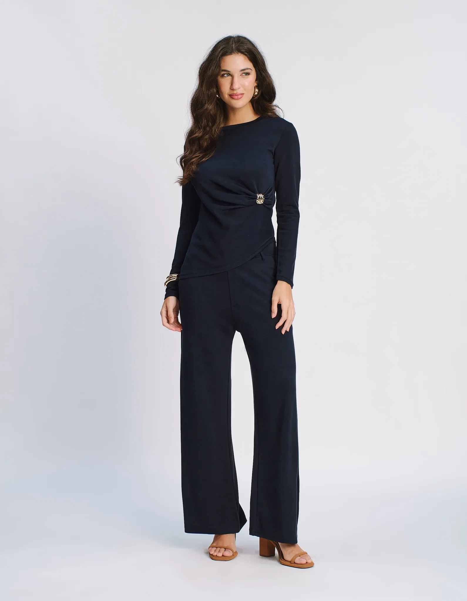 Calça Pantalona Bolsos Laterais - Azul Marinho — imagem 1