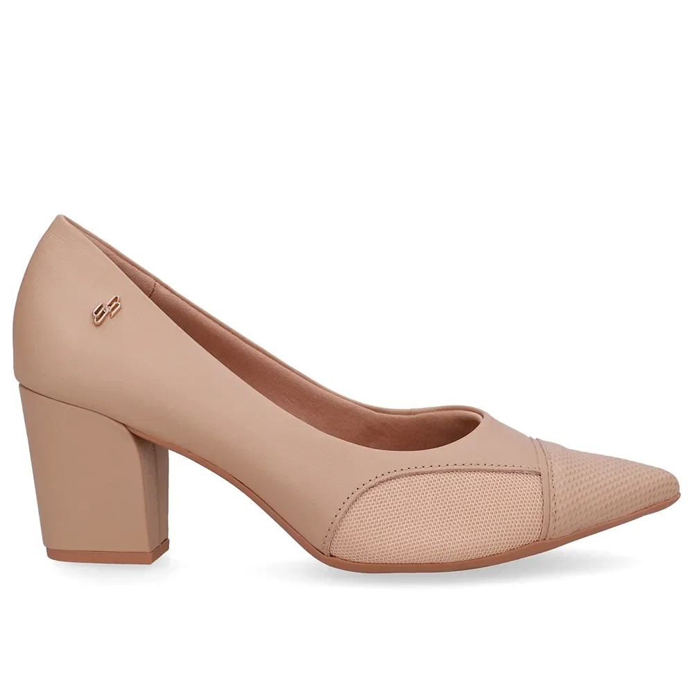 Scarpin Couro Bege Lateral Tecido — imagem 1