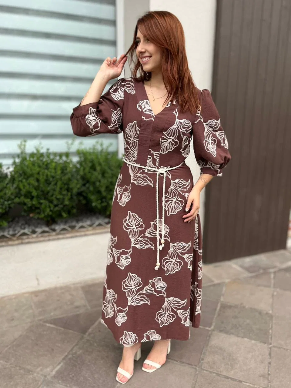 Vestido Midi Bordado Doce Trama Marrom | 106373 — imagem 1