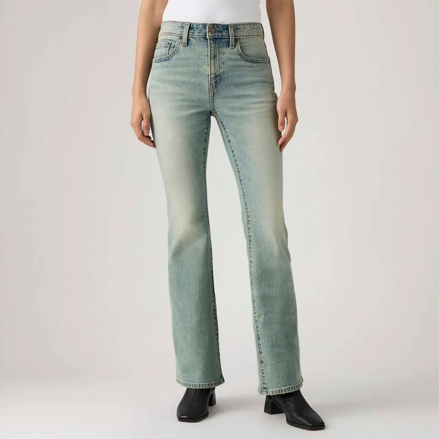 Calça Jeans Levi's® 726® High Rise Flare Lavagem Média — imagem 1