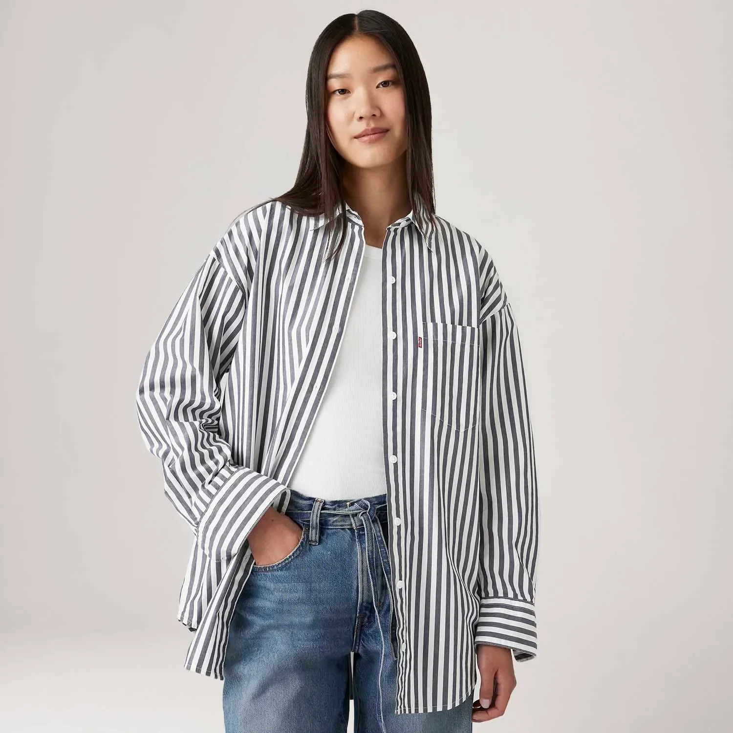 Camisa Levi's® Lola Listrada Cinza Manga Longa — imagem 1