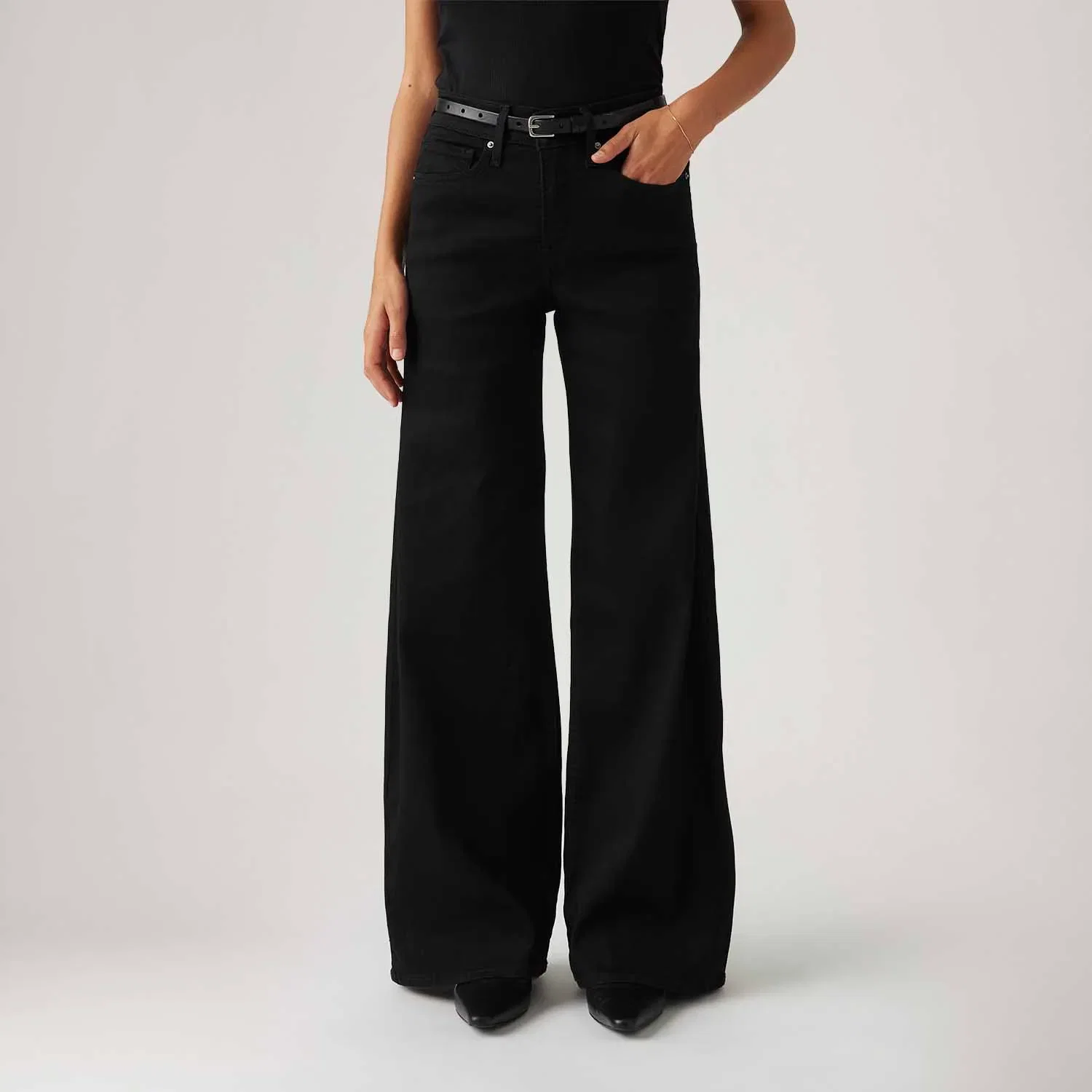 Calça Jeans Levi's® 318® Shaping WideLeg Preta