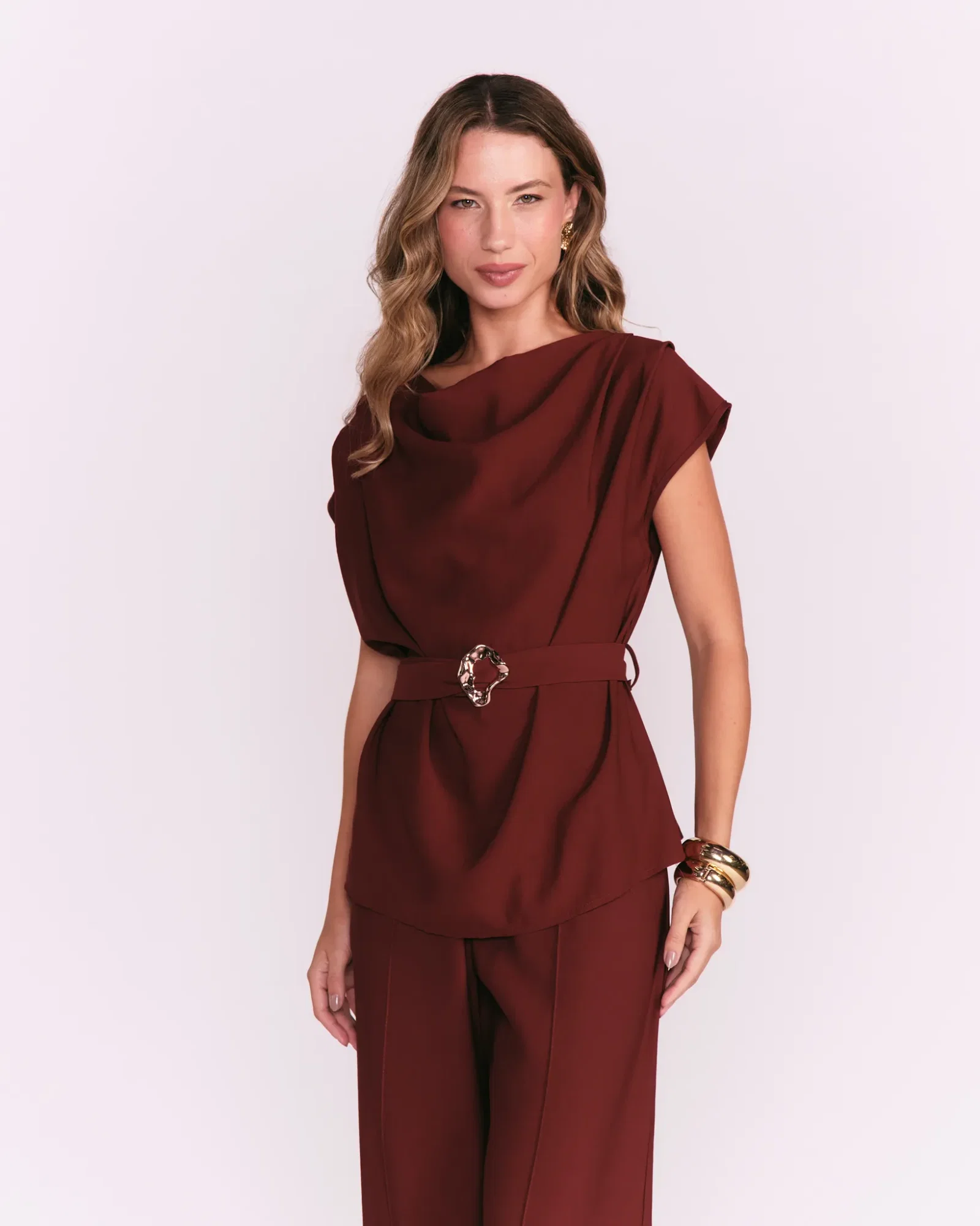 Blusa Decote Gola Com Cinto Orgânico - Vinho — imagem 1