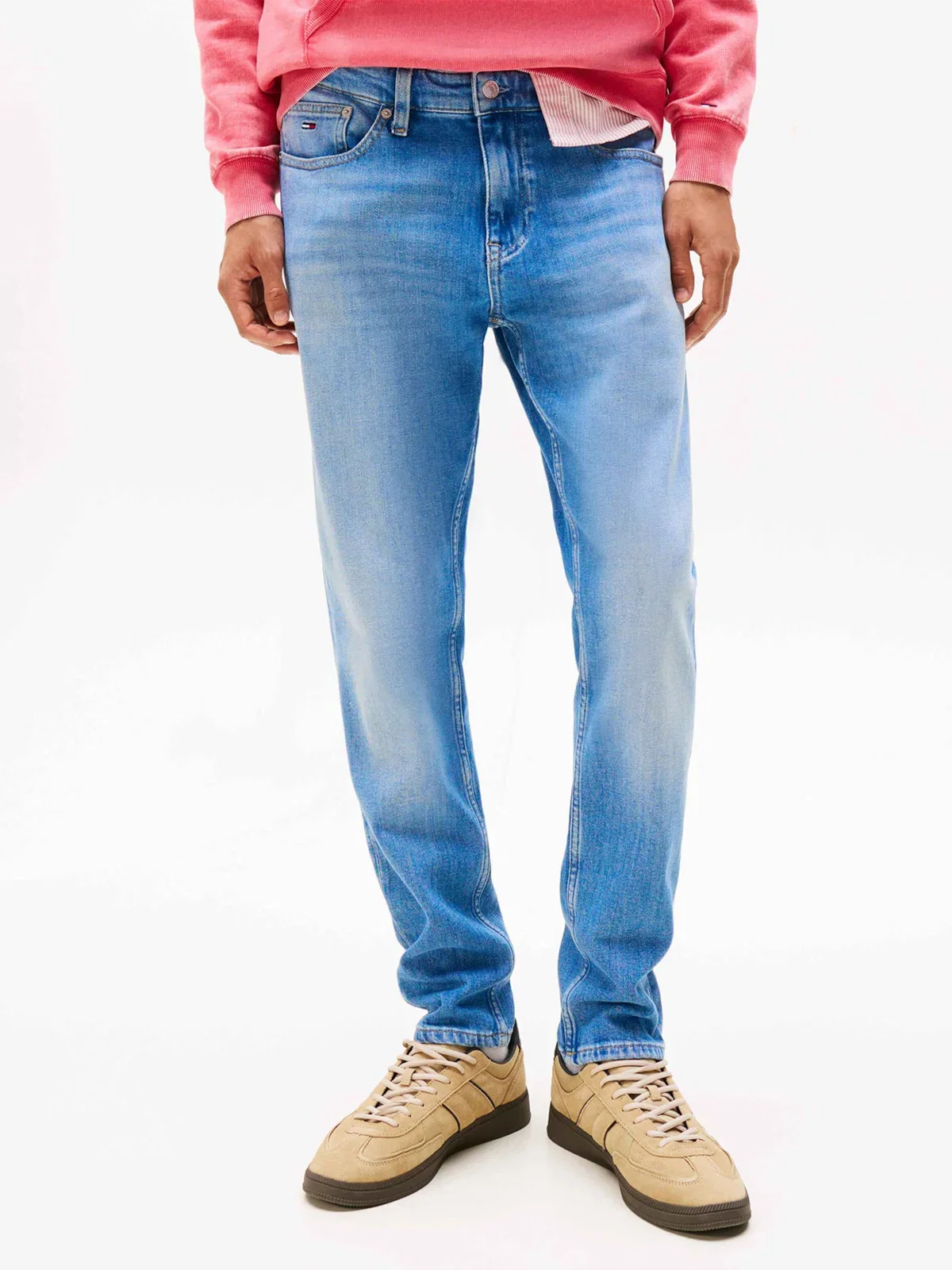 Calça Jeans Slim Austin Tapered com Lavgem Escura — imagem 1
