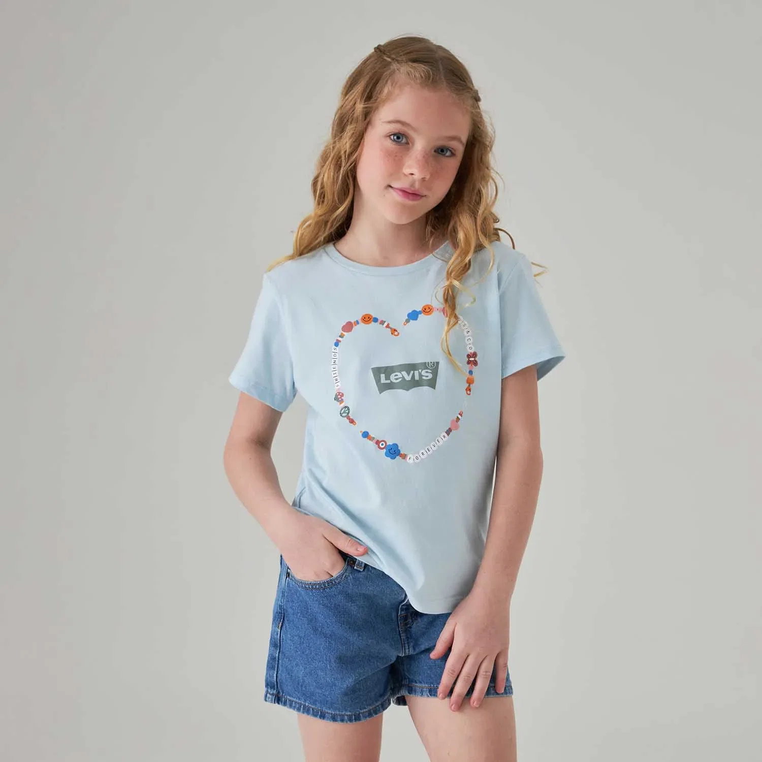 Camiseta Levi's® Infantil Friendship Bracelet Azul Claro Manga Curta
