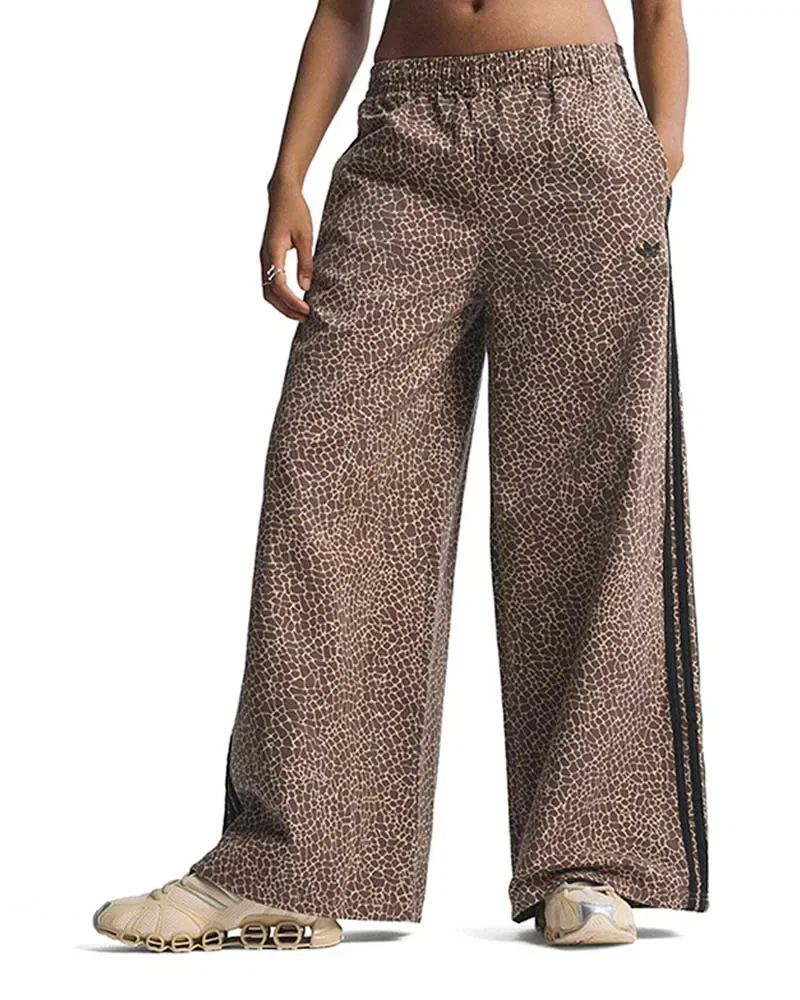 Calça Adidas Jeans Firebird Aop Oversized Feminina — imagem 1