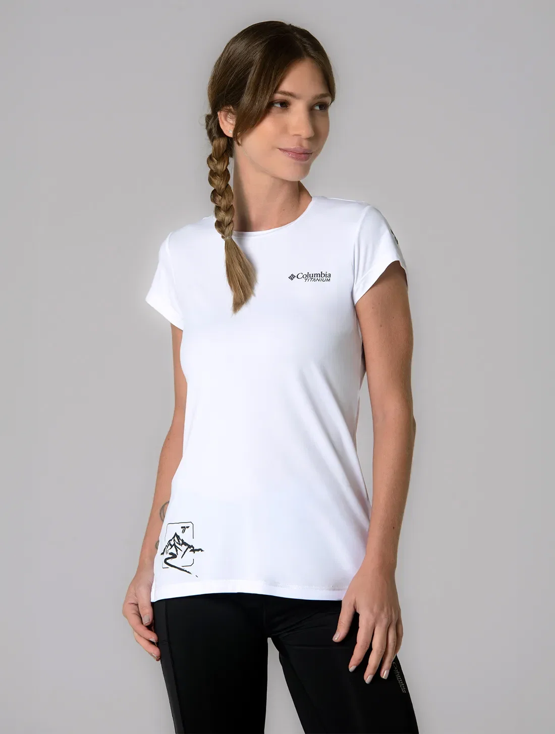 Camiseta Columbia Feminina Neblina Titanium II M/C — imagem 1