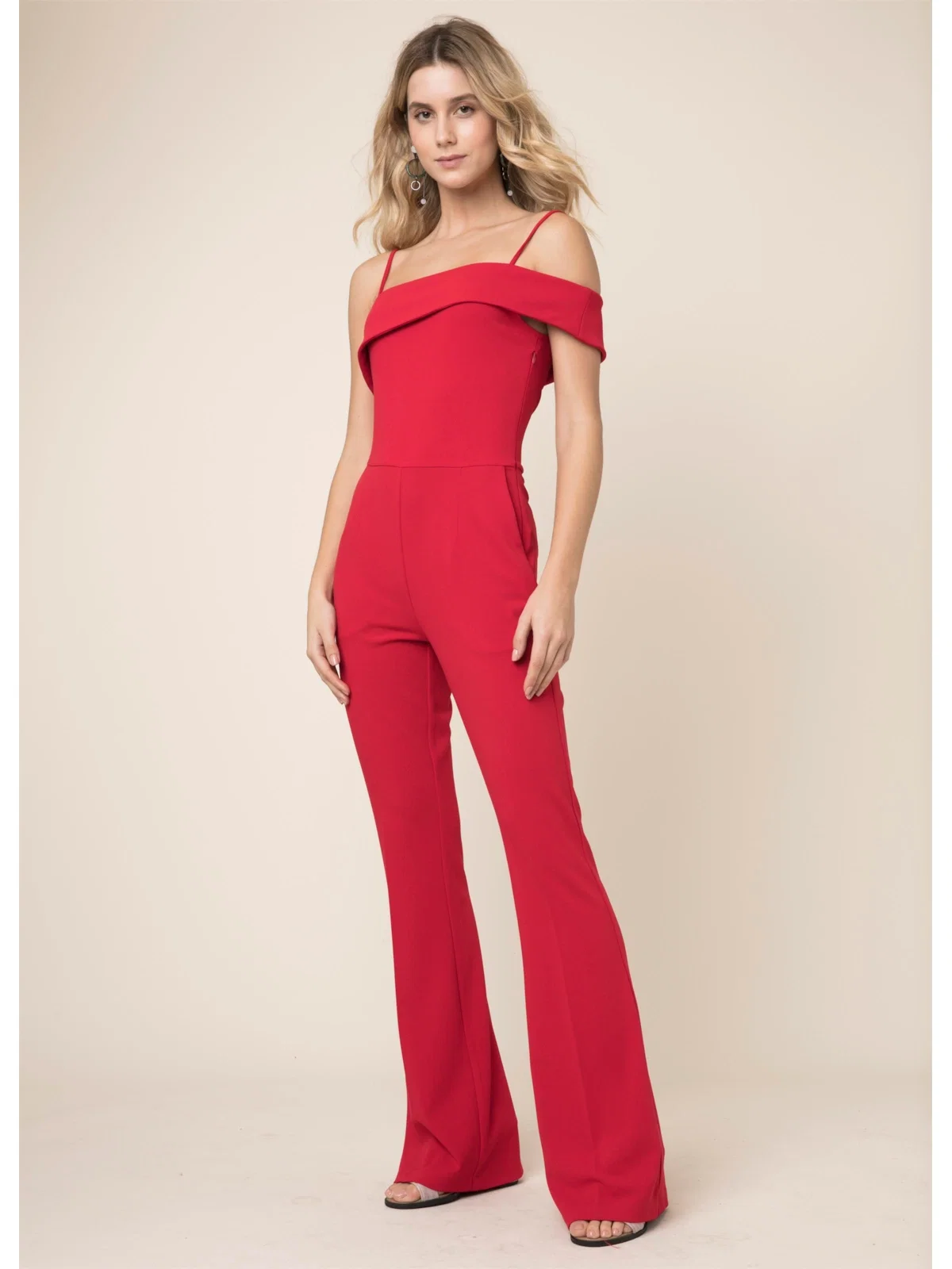 Macacao Crepe Malha Ombro Vermelho — imagem 1