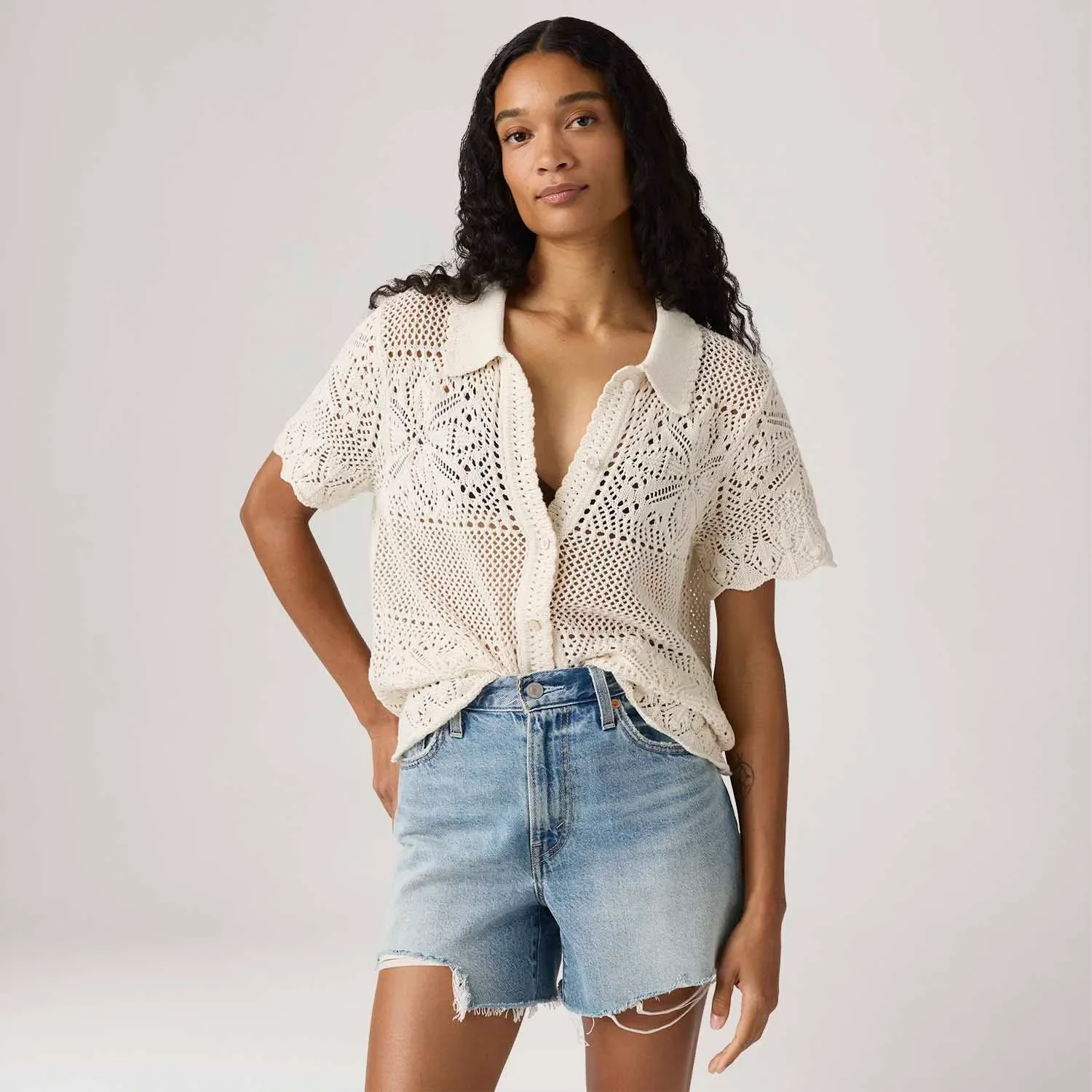Camisa Levi's® Susanna Floral Crochet Off White Manga Curta — imagem 1
