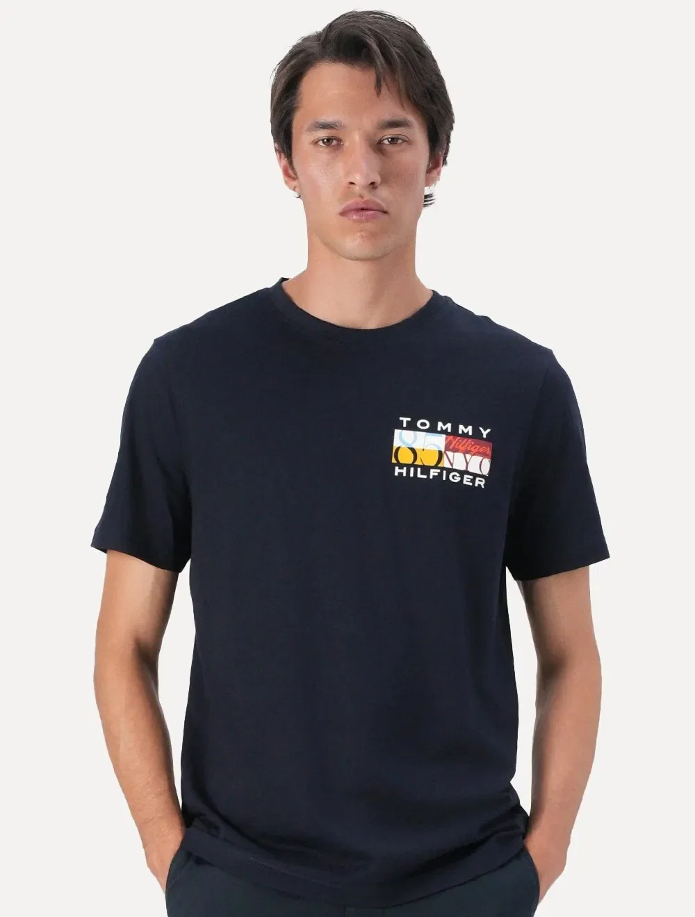 Camiseta Tommy Hilfiger Masculina Colour Flag Tee Azul Marinho — imagem 1