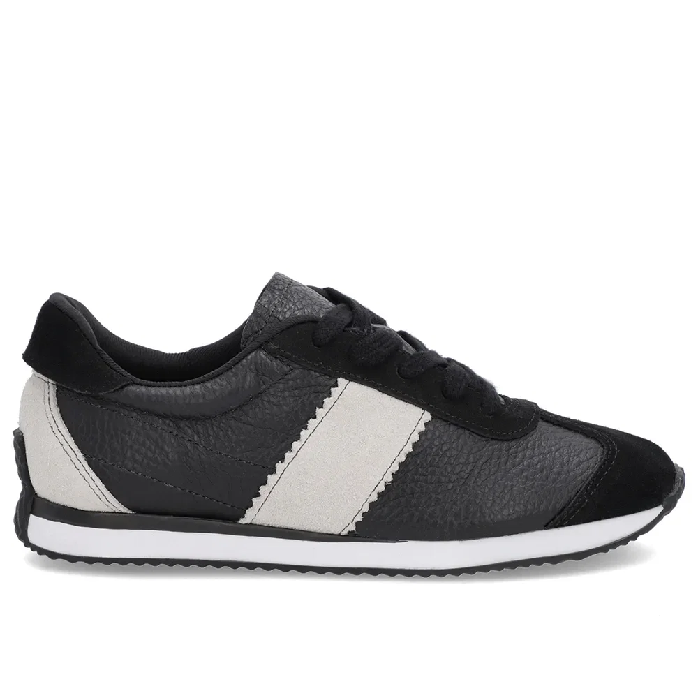 Tênis Preto Couro Detalhe Lateral — imagem 1