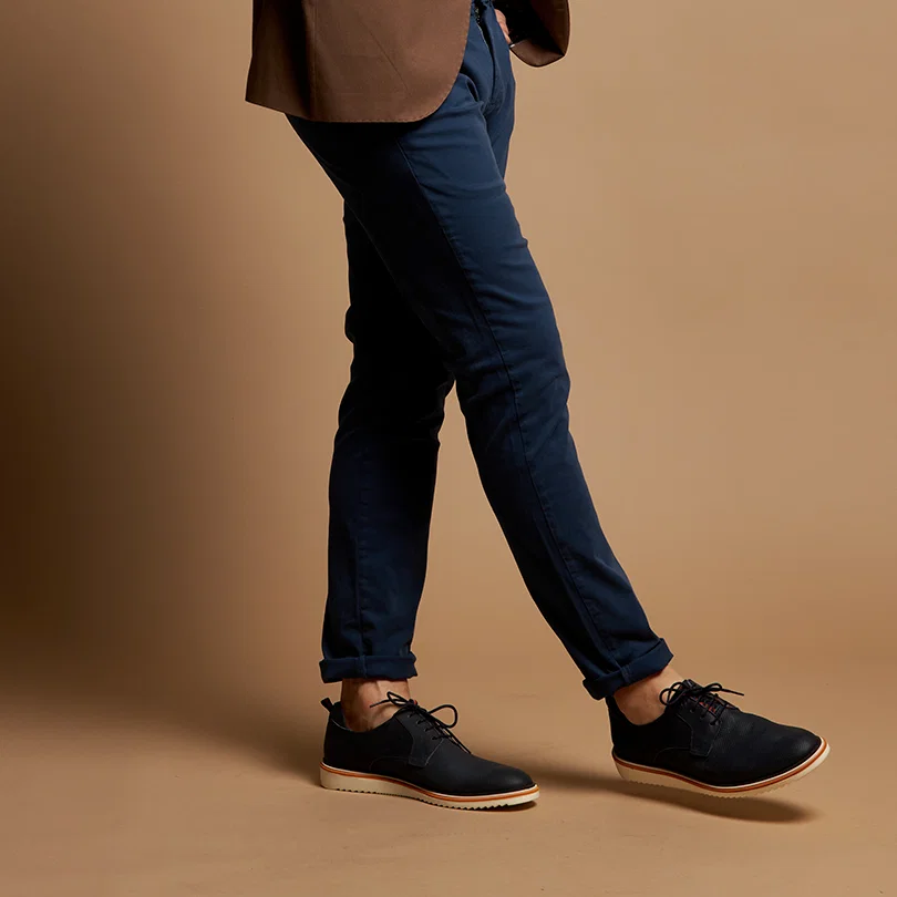Calça sarja bolso faca