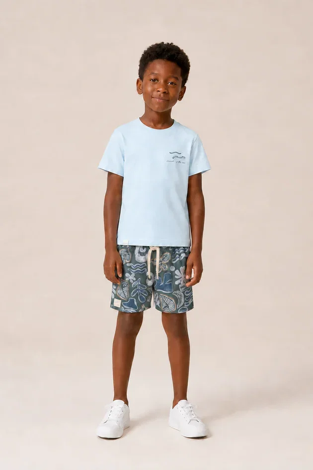 Conjunto Infantil Menino Camiseta em Malha e Bermuda em Microfibra