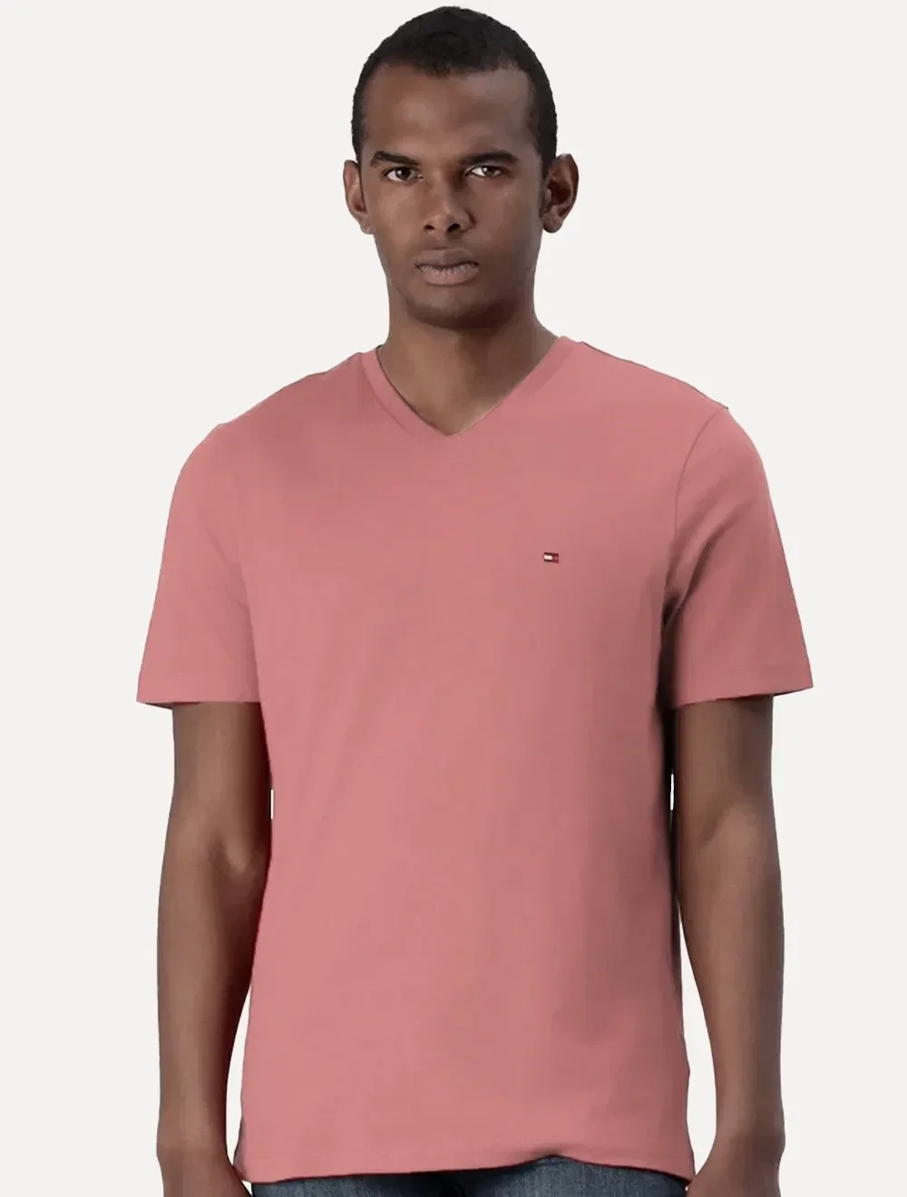 Camiseta Tommy Hilfiger Masculina Essential V-Neck Salmão — imagem 1