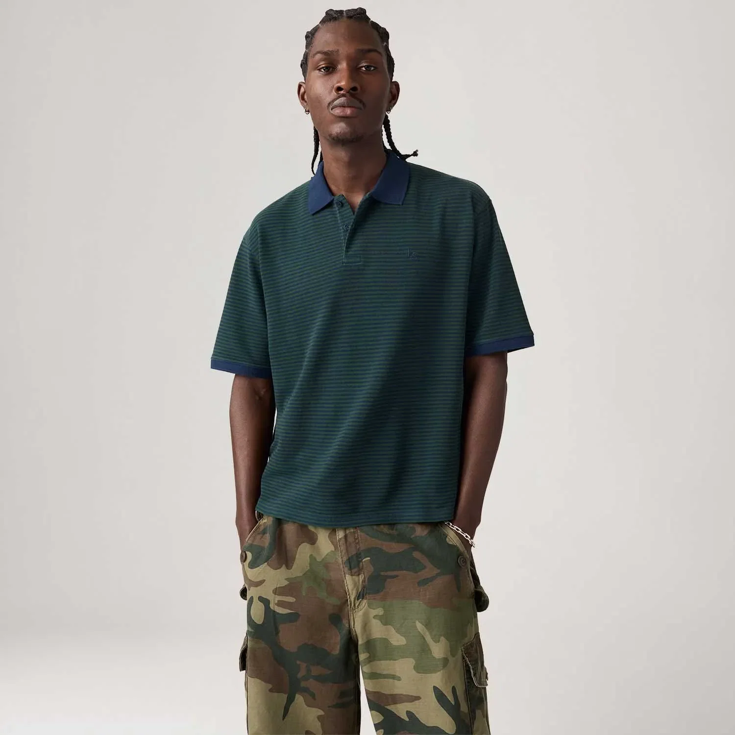 Polo Levi's® Finn Boxy Verde Manga Curta — imagem 1