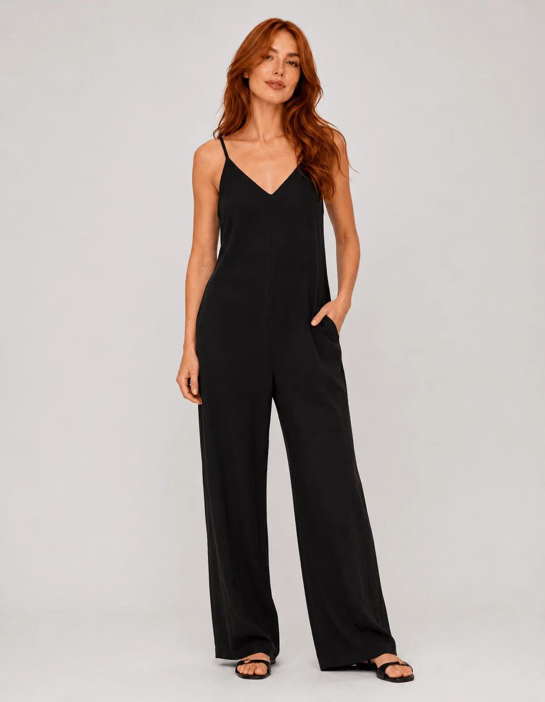 Macacão Alça Fina Pantalona - Preto