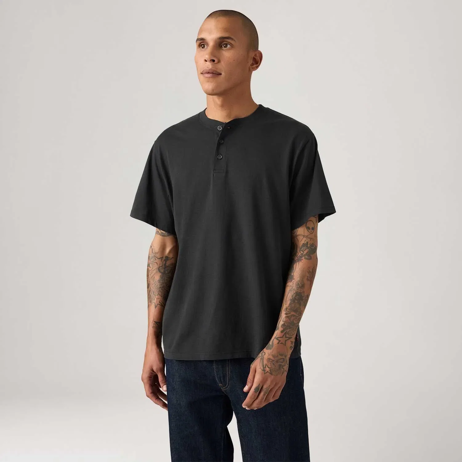 Camiseta Levi's® Ventura Henley Cinza Escuro — imagem 1