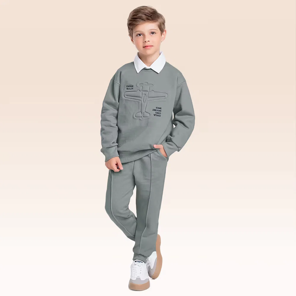 Conjunto blusão e calça em moletom piquet