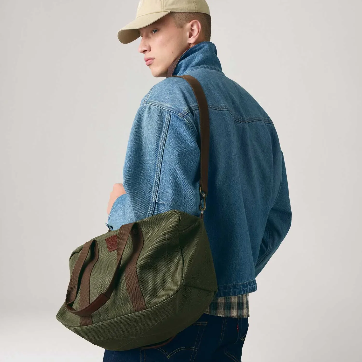 Bolsa Levi's® Heritage Duffle Verde