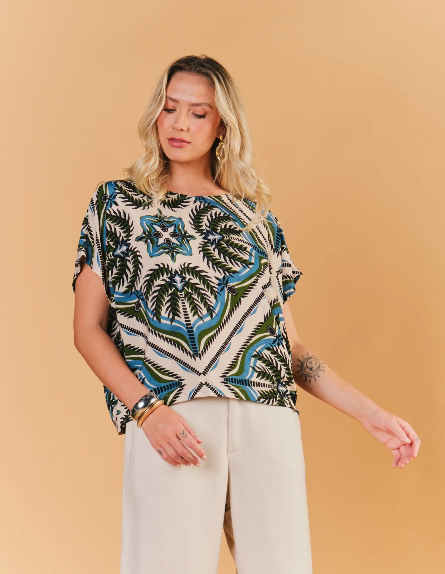 Blusa Estampada Lenço Coqueiro - Areia