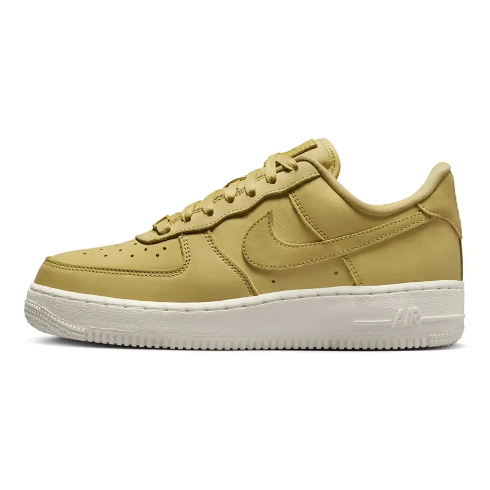 Tênis Nike Air Force 1 Premium Feminino