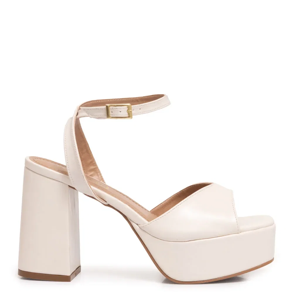 Sandália Meia Pata Off White Salto Bloco