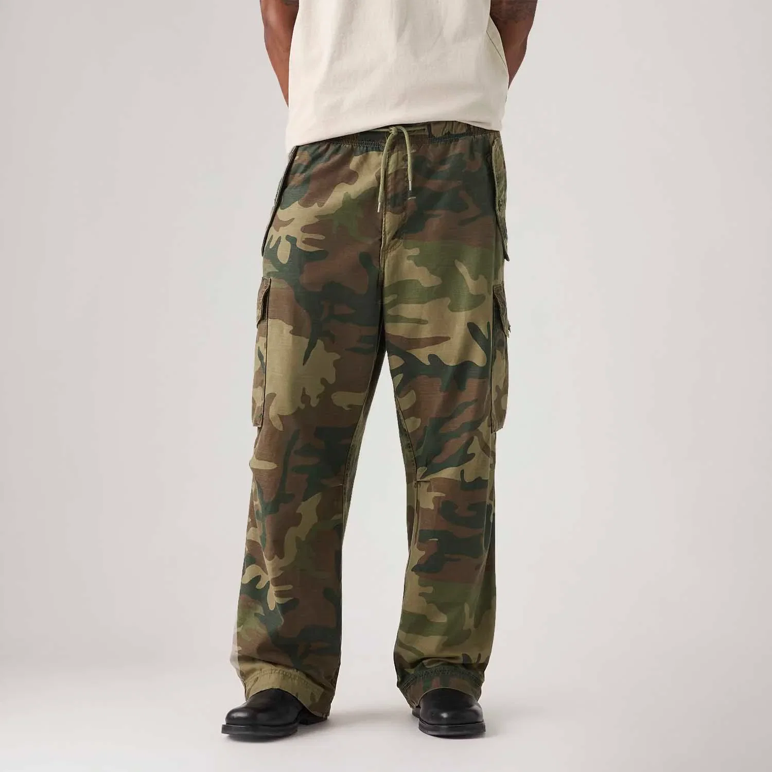 Calça Levi's® Baggy Cargi Field Camuflada — imagem 1