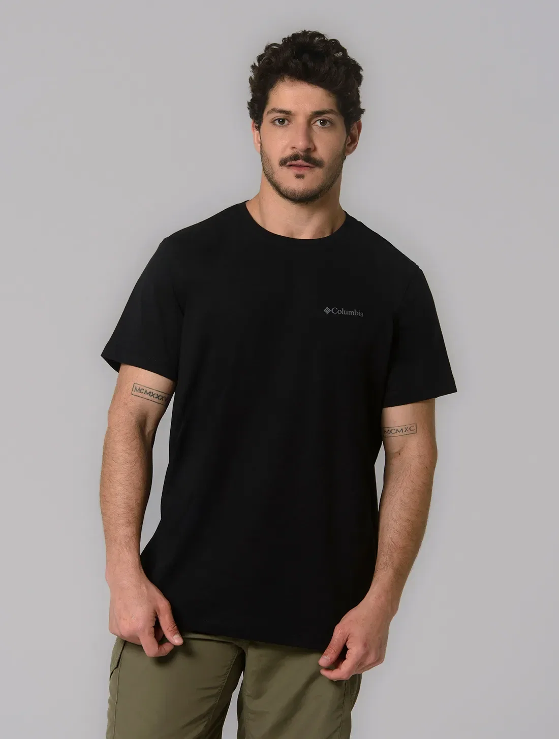 Camiseta Columbia Masculina Button Badge — imagem 1