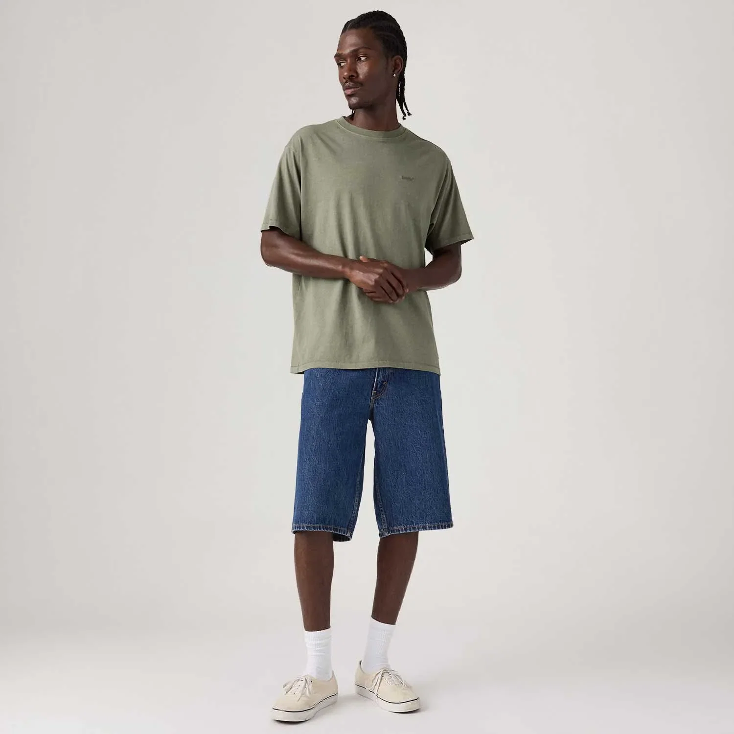 Bermuda Jeans Levi's® 470® Baggy Lavagem Média