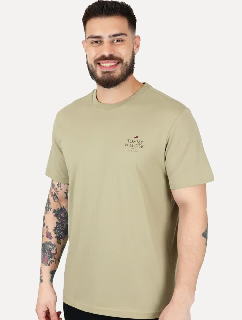 Camiseta Tommy Hilfiger Masculina Stack Brand Love Cáqui