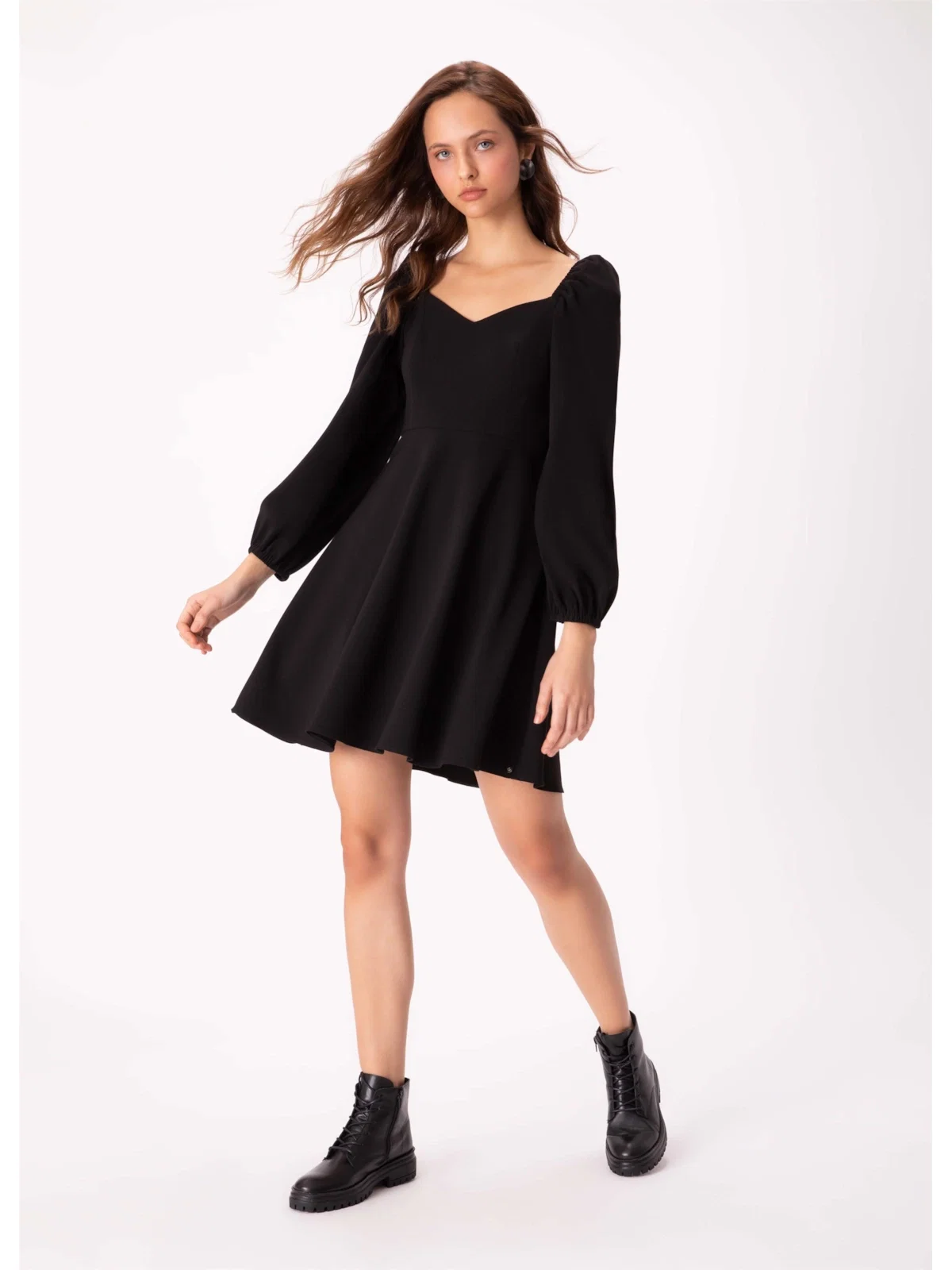 Vestido Decote Alfa Preto