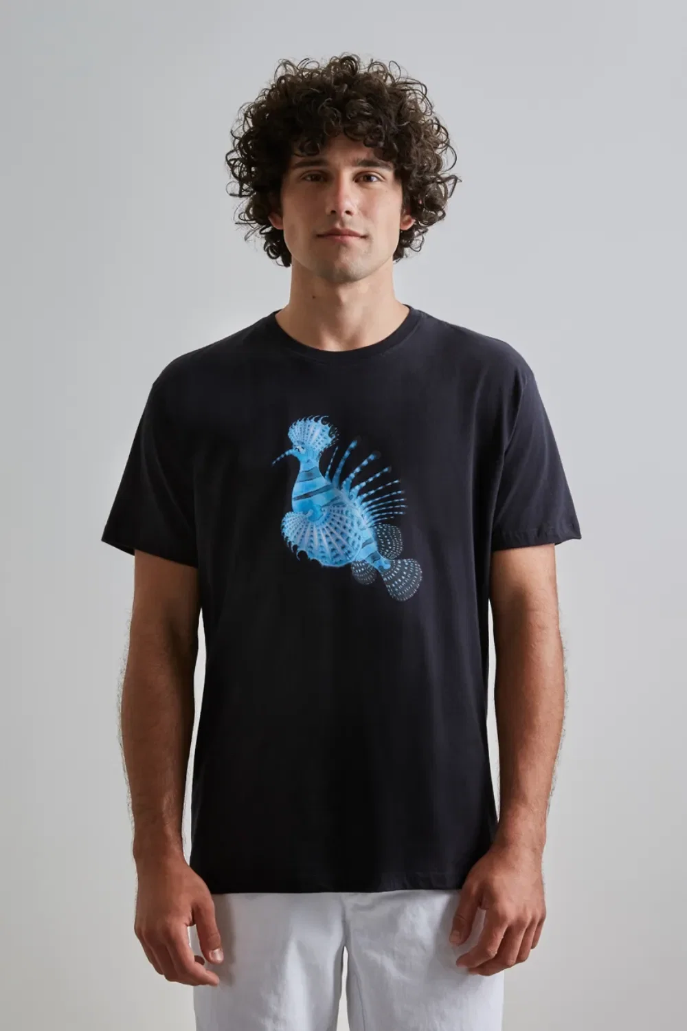 Camiseta Estampada Pica Peixe Leão RESERVA — imagem 1