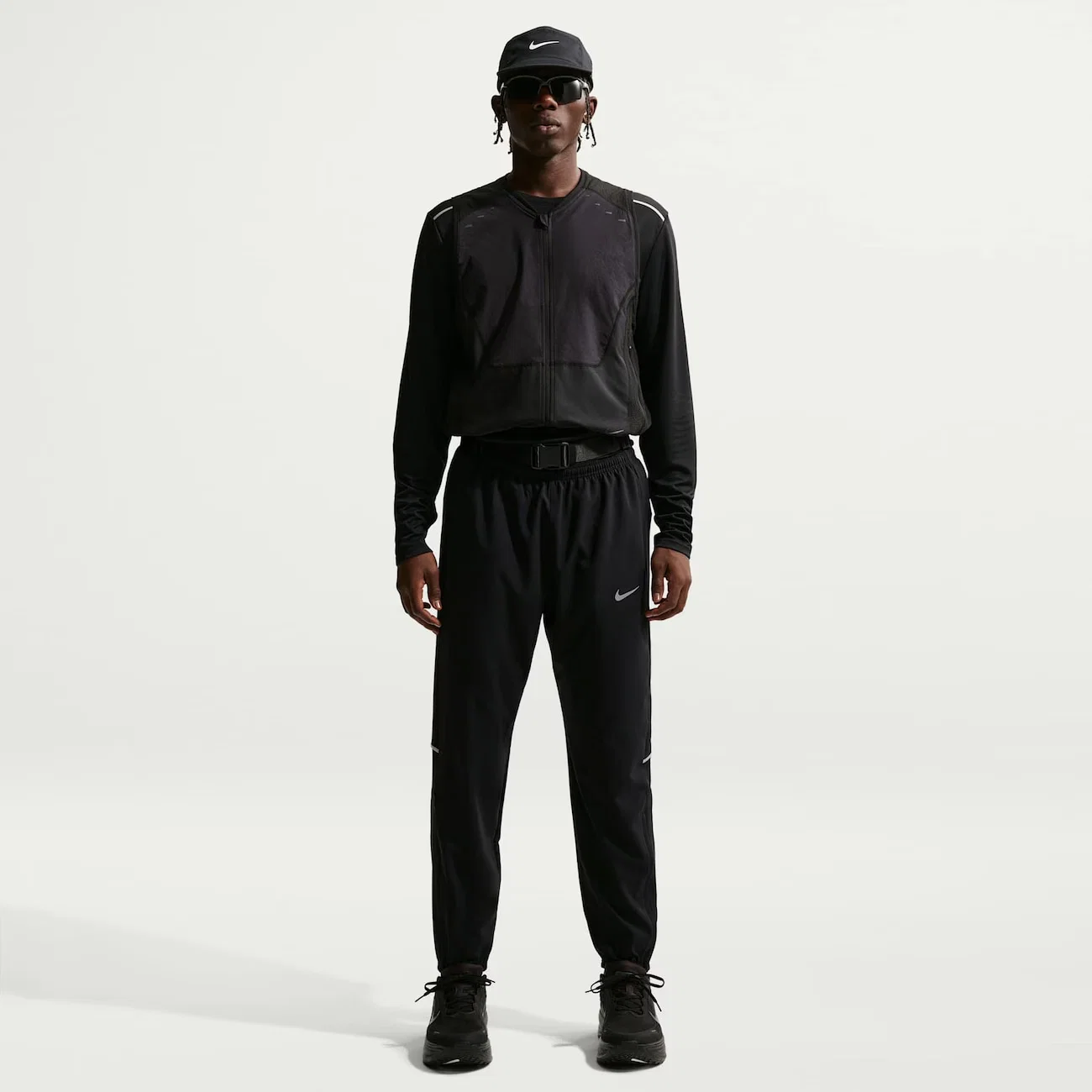 Calça Dri-FIT Nike Miler Woven Masculina — imagem 1