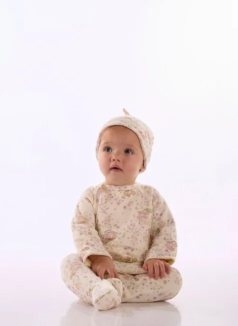 Gorro Bebê Em Suedine Premium Com Estampa Digital Multicolor Up Baby