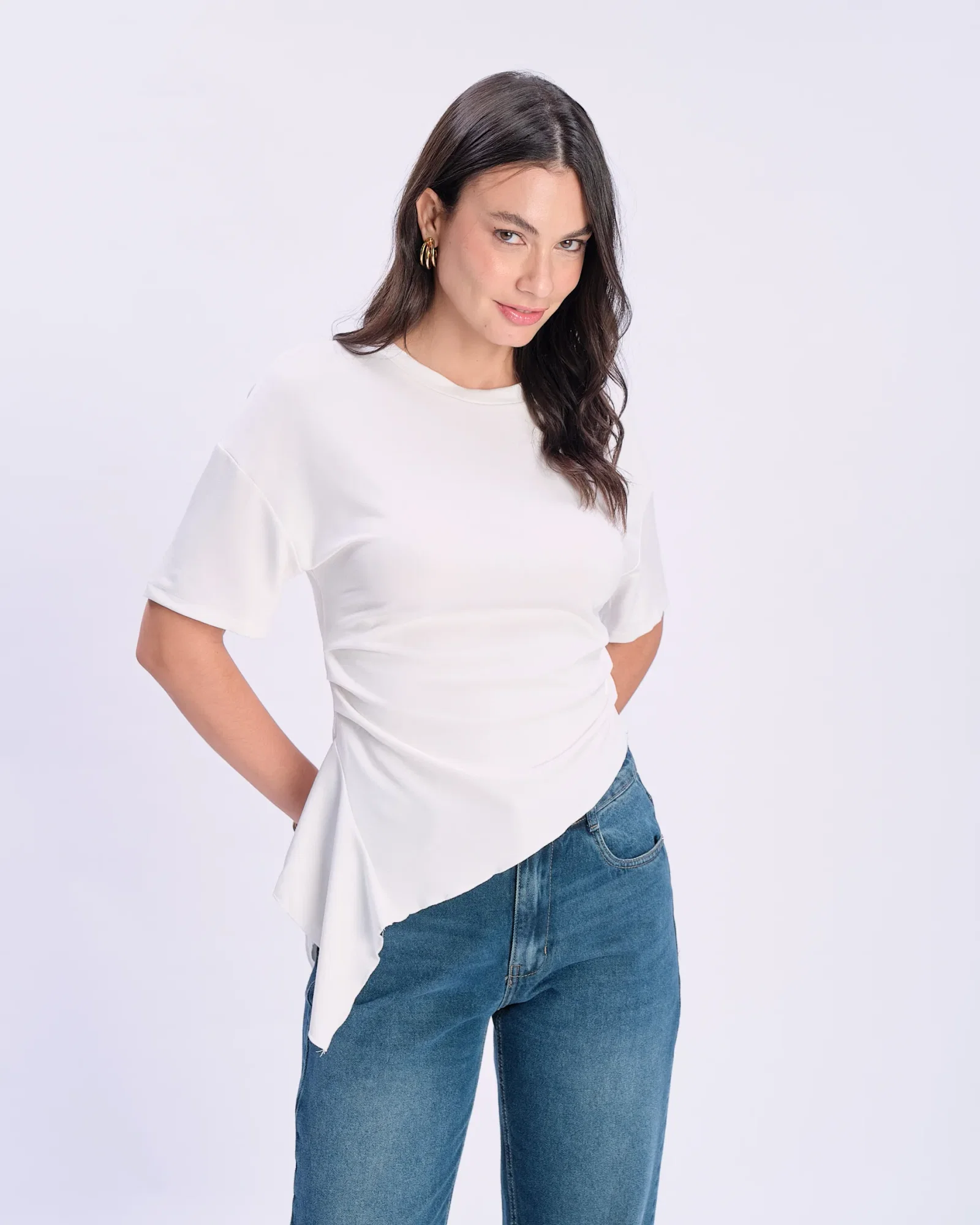 Blusa Manga Curta Assimétrica Pregas - Branco — imagem 1