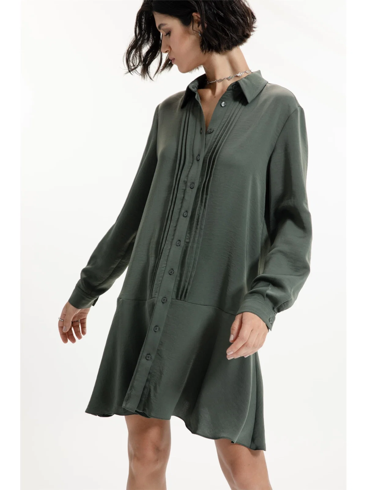 Vestido Fluid Breeze Pleats Verde Militar