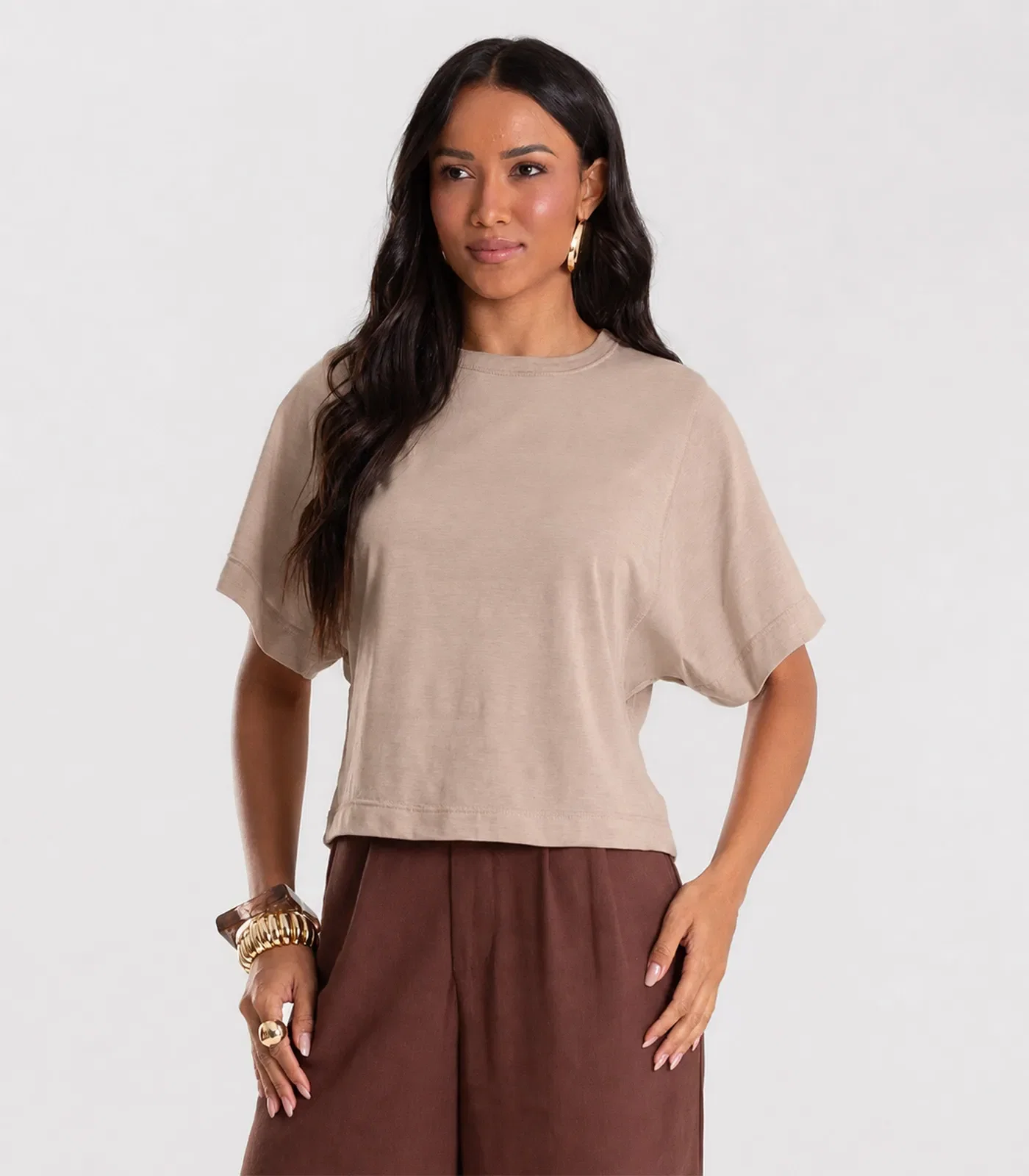 Blusa Feminina Com Mangas Amplas Infinita Cor Marrom